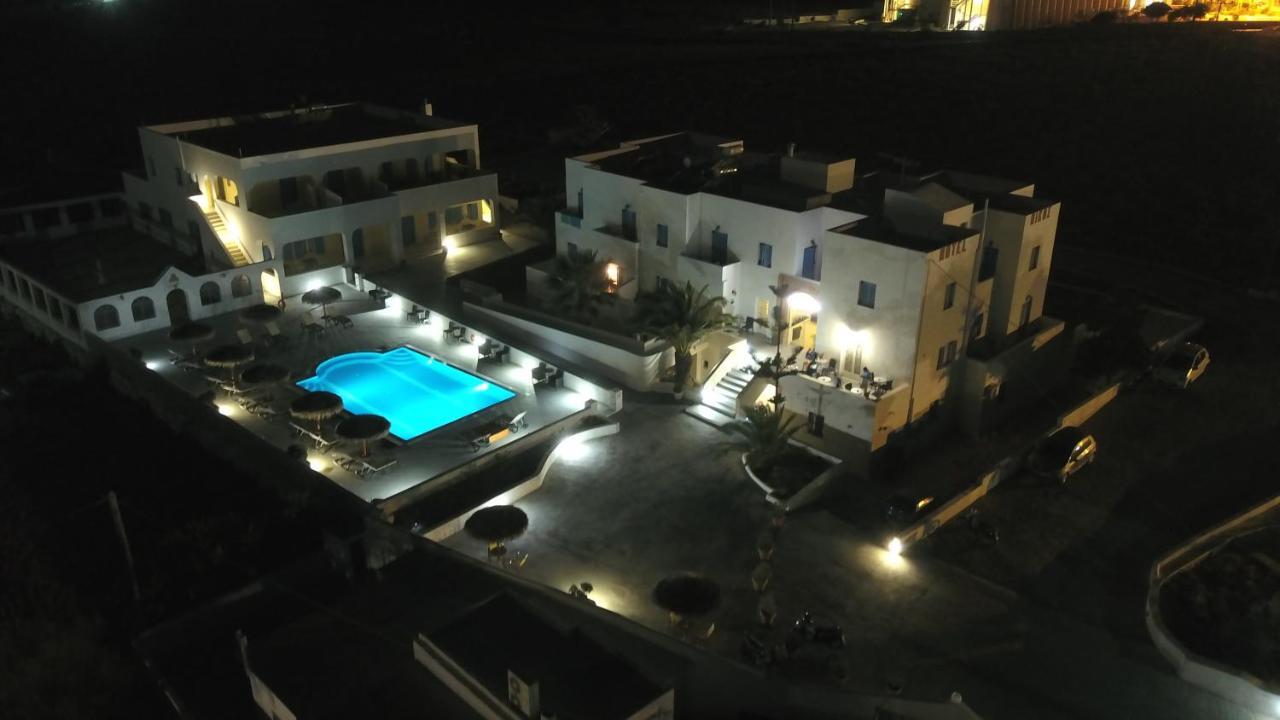 Nikos Hotel Karterados (Santorini) Exterior foto